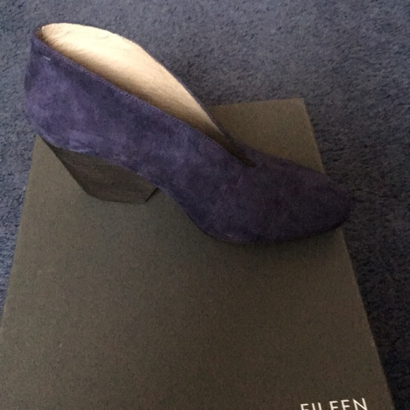 Eileen Fisher suede shoe navy blue - Picture 3 of 3